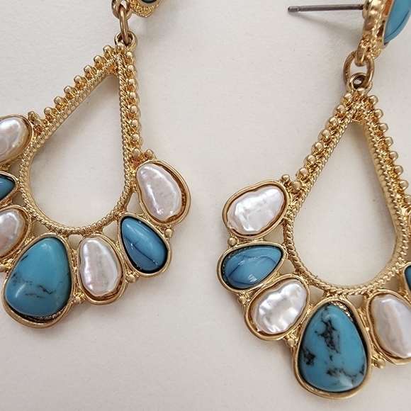 NEW Teardrop t Turquoise Stone Pearl Embellished Dangle Earrings - Picture 4 of 6